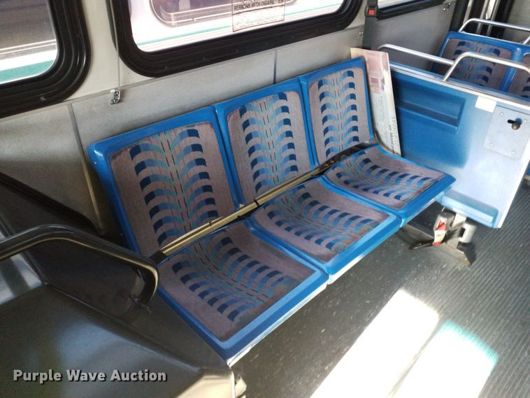 image for item GJ9186 2001 Gillig transit bus