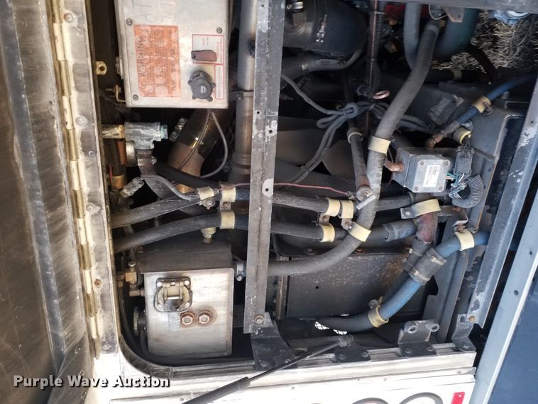 image for item GJ9186 2001 Gillig transit bus