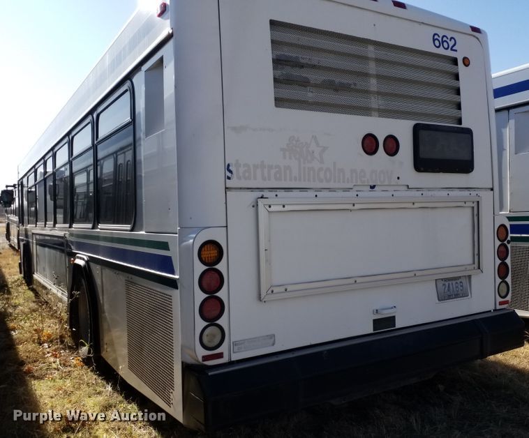 image for item GJ9187 2001 Gillig transit bus