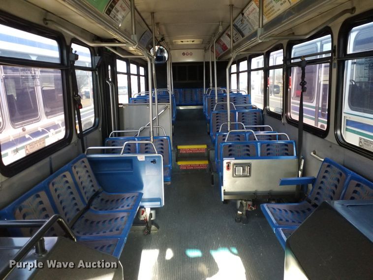 image for item GJ9187 2001 Gillig transit bus