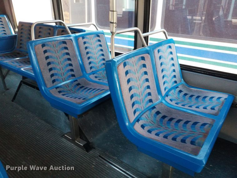 image for item GJ9187 2001 Gillig transit bus