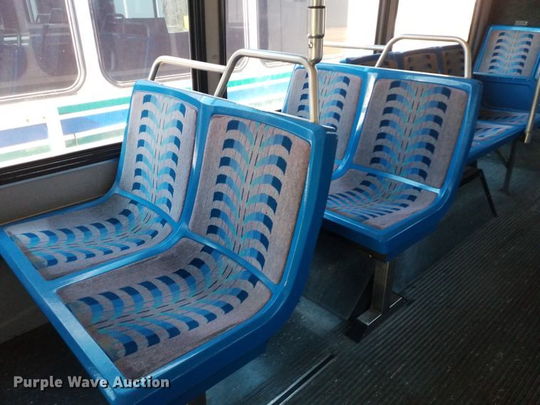 image for item GJ9187 2001 Gillig transit bus