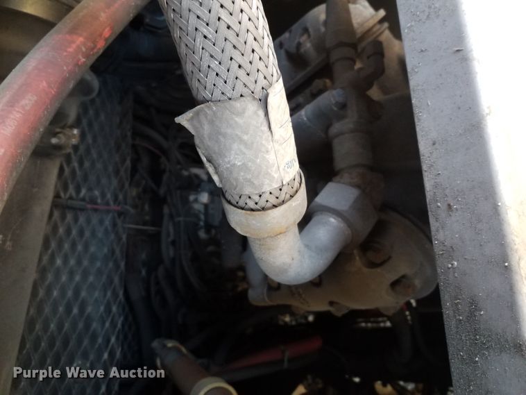 image for item GJ9187 2001 Gillig transit bus