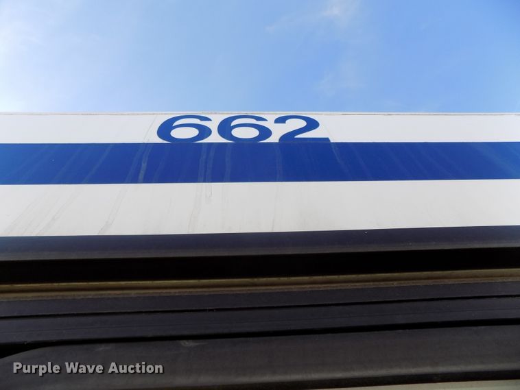 image for item GJ9187 2001 Gillig transit bus