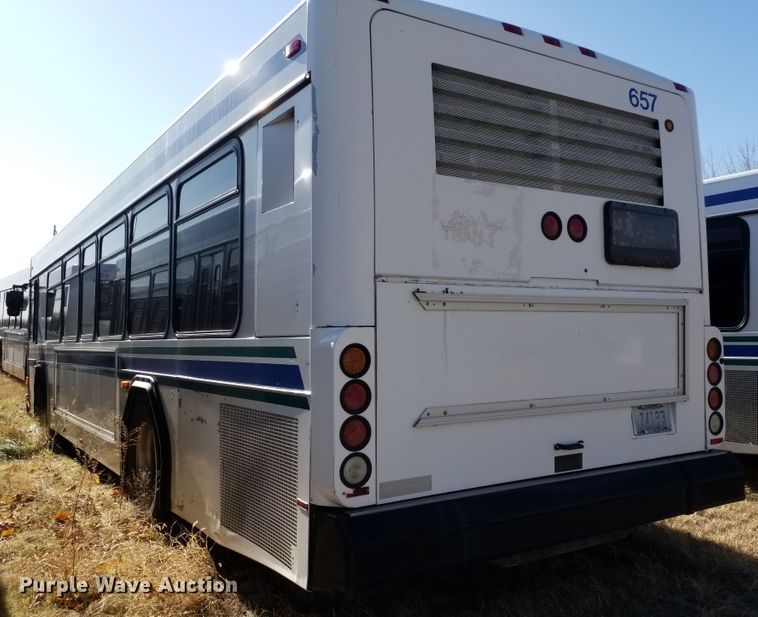 image for item GJ9188 2001 Gillig transit bus