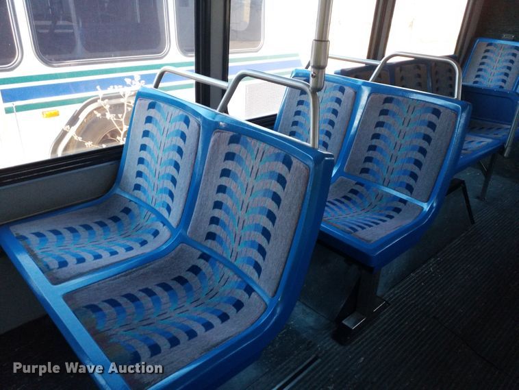 image for item GJ9188 2001 Gillig transit bus