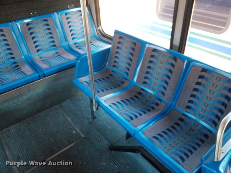 image for item GJ9188 2001 Gillig transit bus