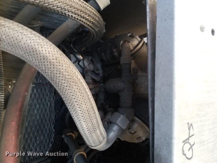 image for item GJ9188 2001 Gillig transit bus