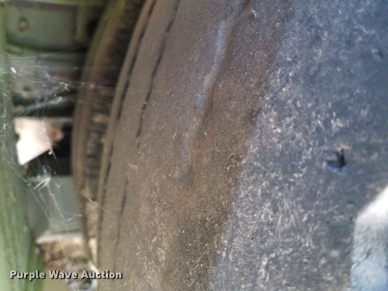 image for item GJ9188 2001 Gillig transit bus