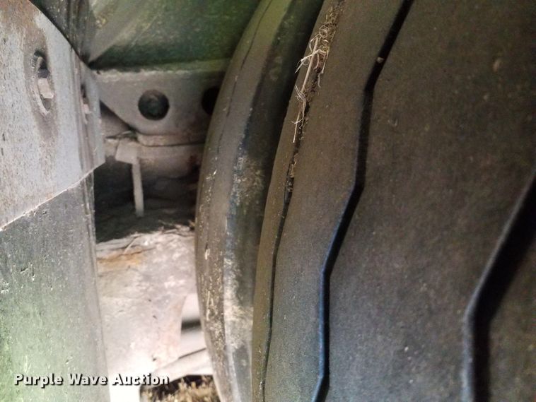 image for item GJ9188 2001 Gillig transit bus