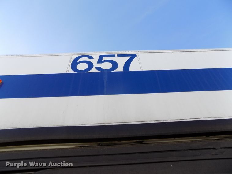 image for item GJ9188 2001 Gillig transit bus