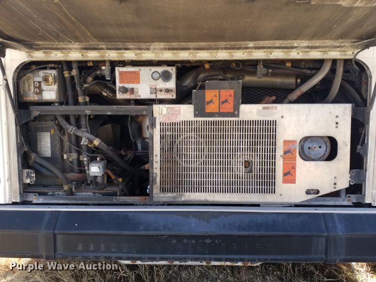 image for item GJ9189 2001 Gillig transit bus