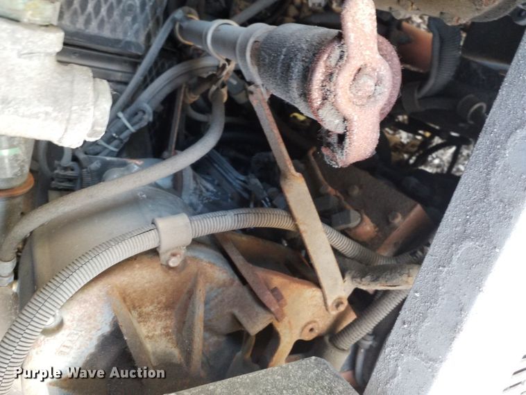 image for item GJ9189 2001 Gillig transit bus