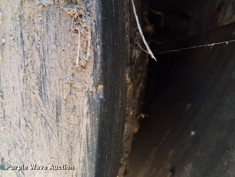 image for item GJ9189 2001 Gillig transit bus