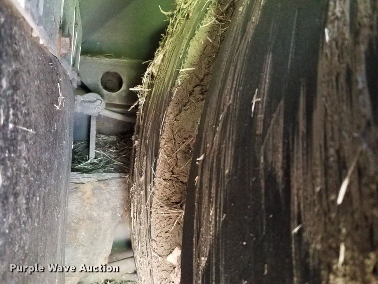 image for item GJ9189 2001 Gillig transit bus