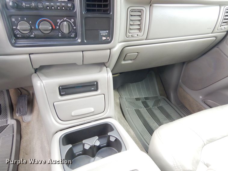 image for item H1212 1999 Chevrolet Silverado 1500 Ext. Cab pickup truck