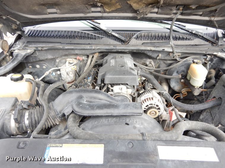 image for item H1212 1999 Chevrolet Silverado 1500 Ext. Cab pickup truck