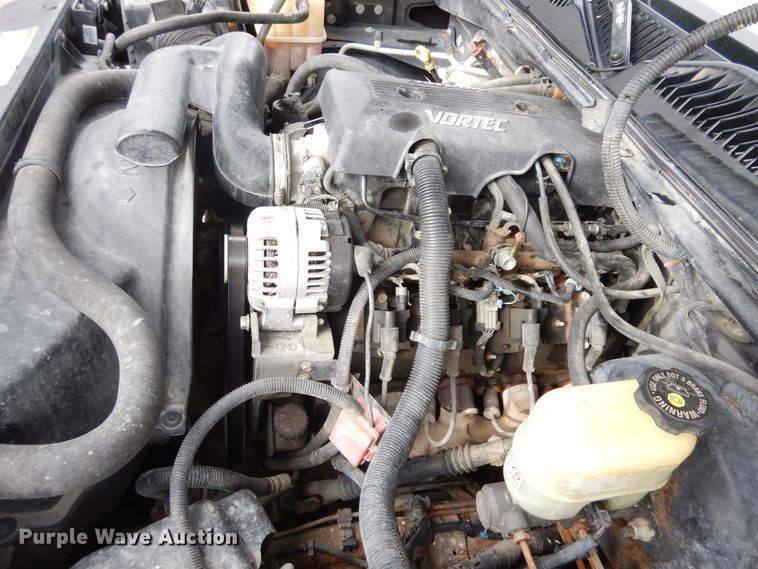 image for item H1212 1999 Chevrolet Silverado 1500 Ext. Cab pickup truck