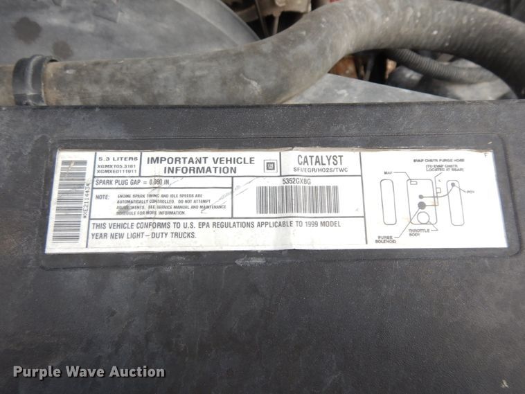 image for item H1212 1999 Chevrolet Silverado 1500 Ext. Cab pickup truck