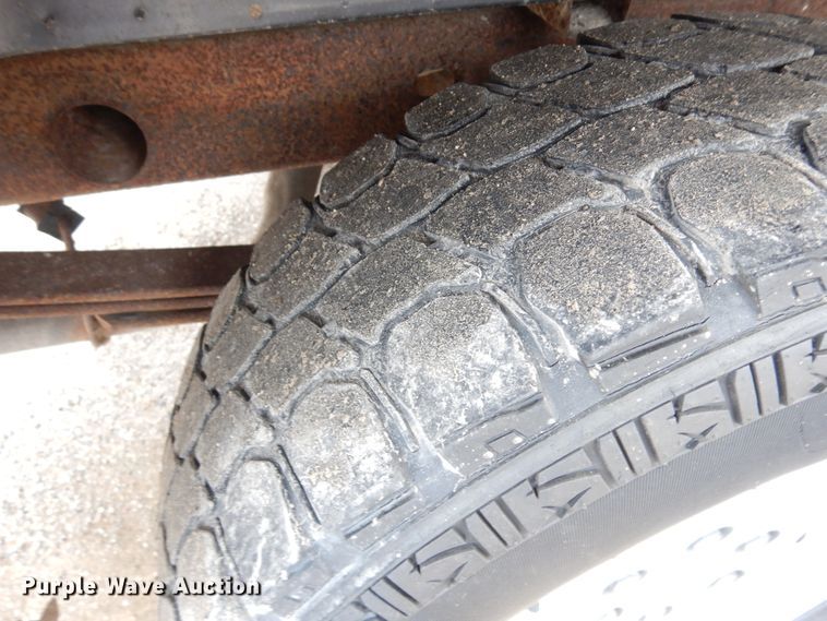 image for item H1212 1999 Chevrolet Silverado 1500 Ext. Cab pickup truck