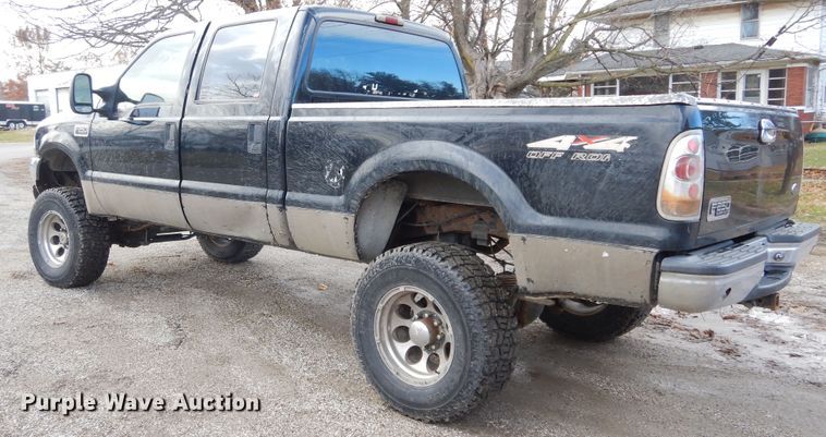 image for item H1214 1999 Ford F250 Super Duty Crew Cab pickup truck