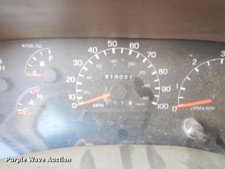 image for item H1214 1999 Ford F250 Super Duty Crew Cab pickup truck