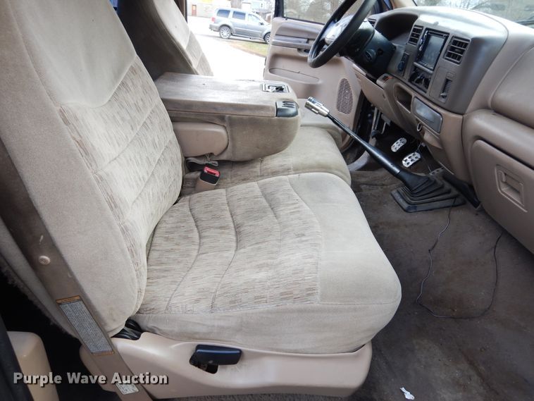 image for item H1214 1999 Ford F250 Super Duty Crew Cab pickup truck