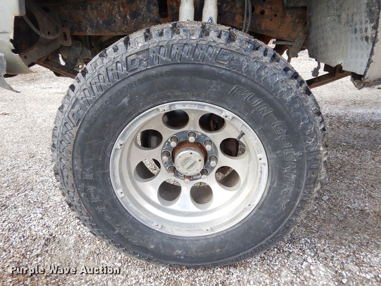 image for item H1214 1999 Ford F250 Super Duty Crew Cab pickup truck