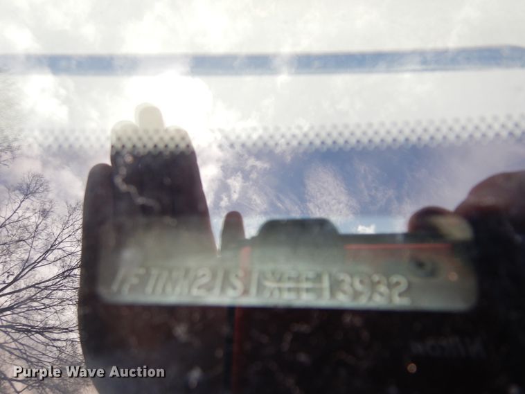 image for item H1214 1999 Ford F250 Super Duty Crew Cab pickup truck