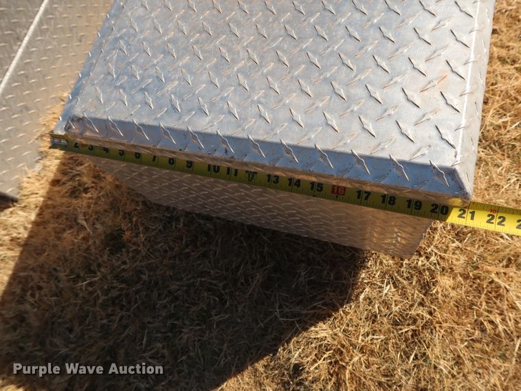 image for item H1220 (4) Delta Consolidated fuel tank/toolboxes