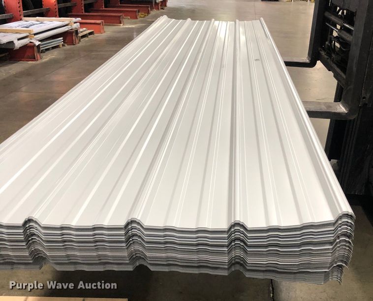 image for item H1243 (200) sheets of metal siding/roofing