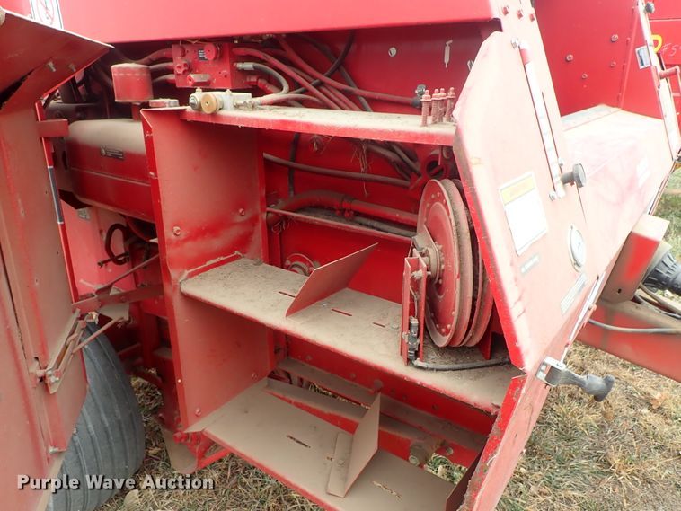 image for item DB7502 Case 8465 round baler