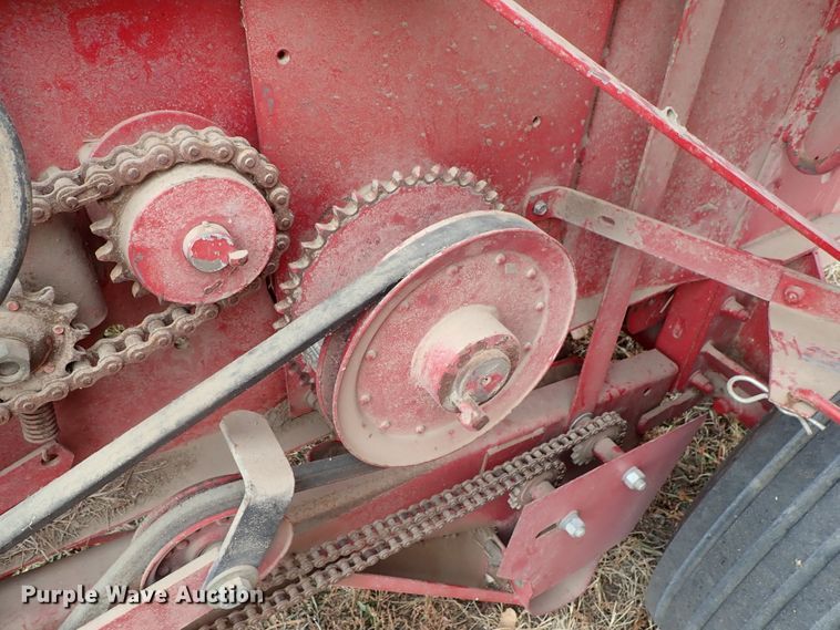 image for item DB7502 Case 8465 round baler