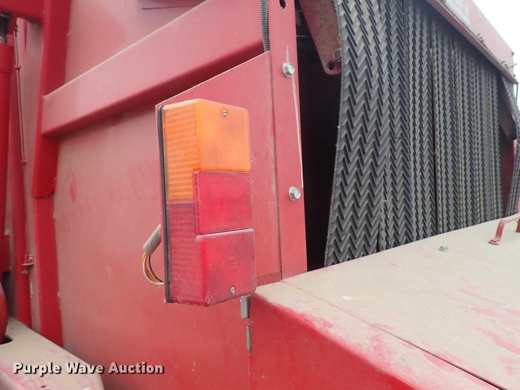 image for item DB7502 Case 8465 round baler