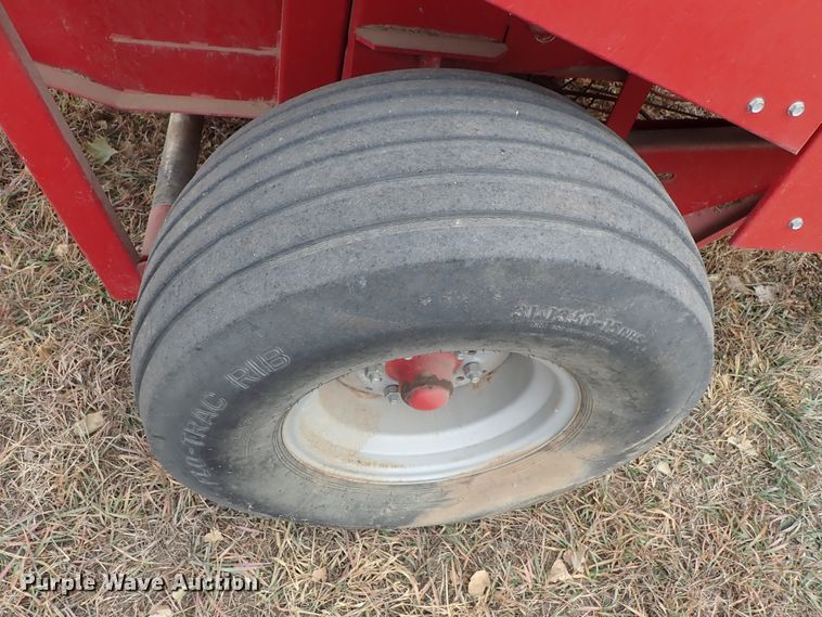 image for item DB7502 Case 8465 round baler