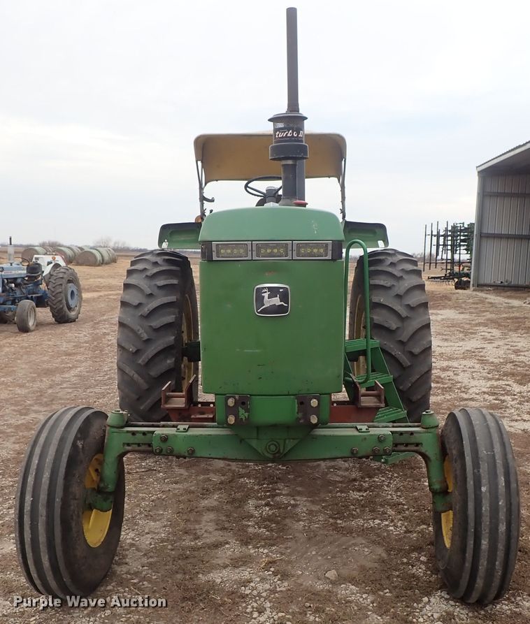 image for item DB7513 John Deere 4240 tractor