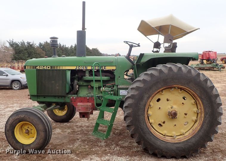 image for item DB7513 John Deere 4240 tractor