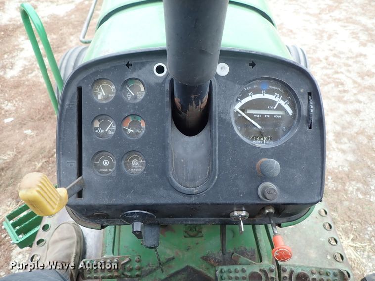 image for item DB7513 John Deere 4240 tractor