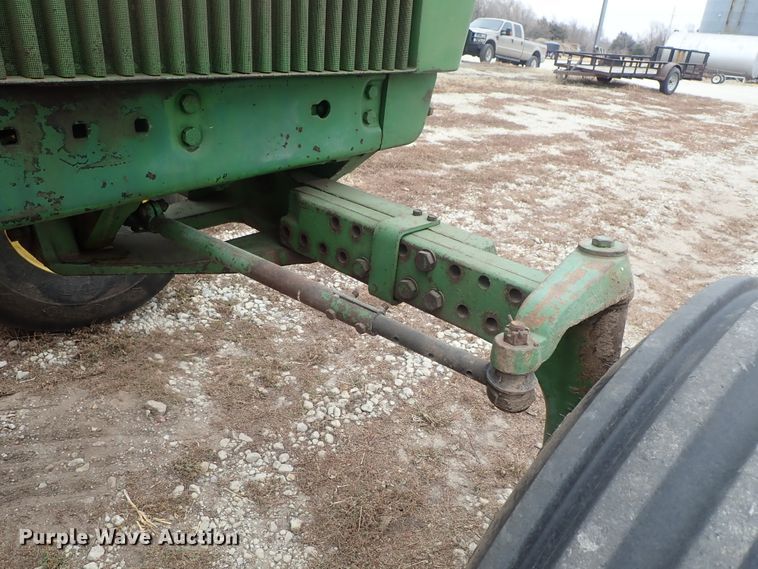 image for item DB7513 John Deere 4240 tractor