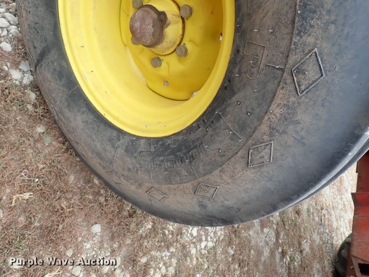 image for item DB7513 John Deere 4240 tractor