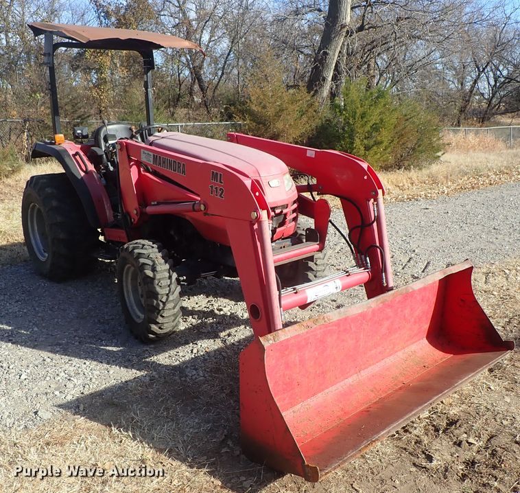 image for item DB7539 2006 Mahindra 3510 MFWD tractor