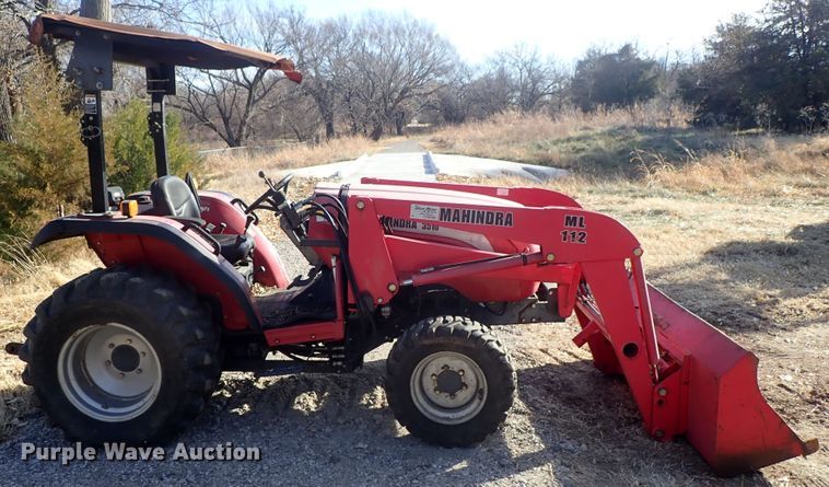 image for item DB7539 2006 Mahindra 3510 MFWD tractor