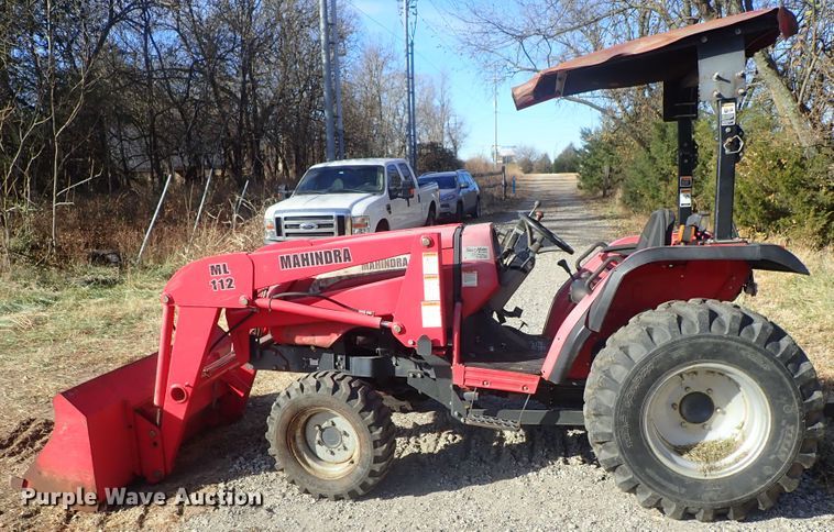image for item DB7539 2006 Mahindra 3510 MFWD tractor