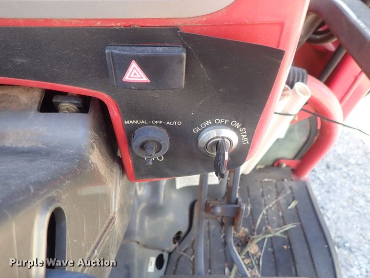 image for item DB7539 2006 Mahindra 3510 MFWD tractor