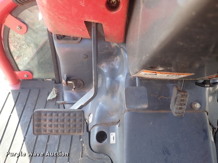 image for item DB7539 2006 Mahindra 3510 MFWD tractor