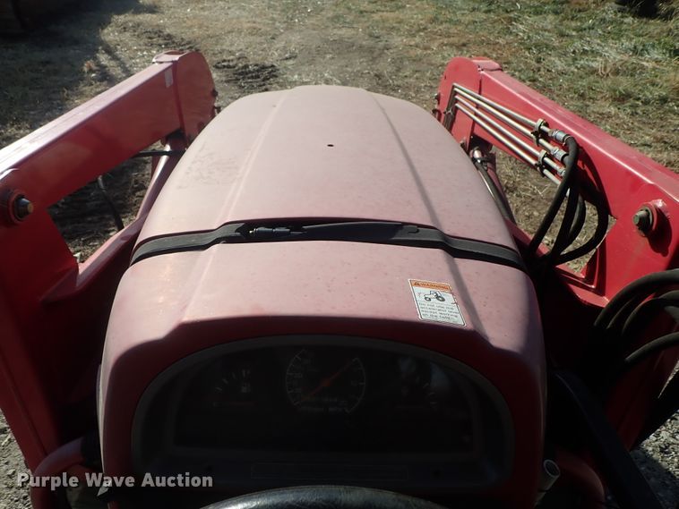 image for item DB7539 2006 Mahindra 3510 MFWD tractor