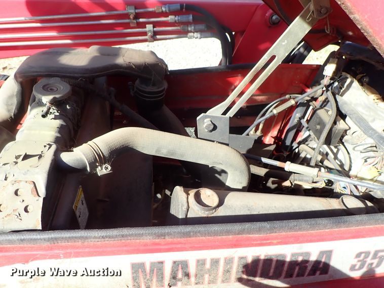 image for item DB7539 2006 Mahindra 3510 MFWD tractor