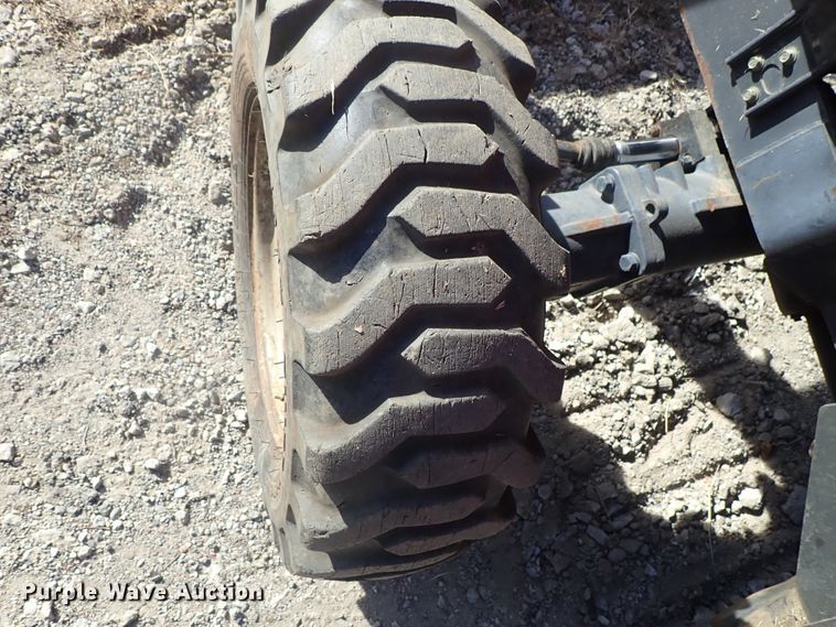image for item DB7539 2006 Mahindra 3510 MFWD tractor