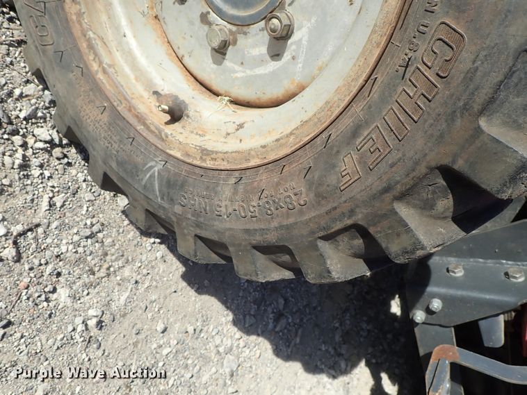 image for item DB7539 2006 Mahindra 3510 MFWD tractor