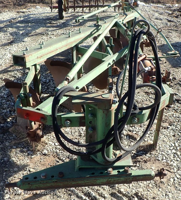 image for item DC3442 John Deere F135A five bottom plow